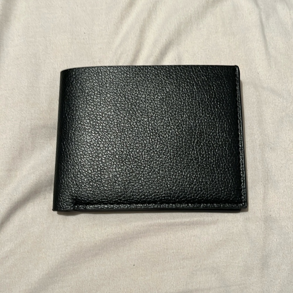 ☀️5 for $25 Men’s black wallet w/ pockets and photo holder